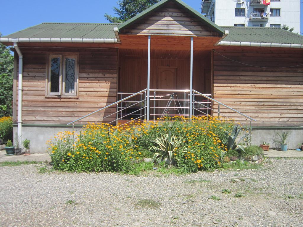ماكينجاوري Wooden Cottage المظهر الخارجي الصورة